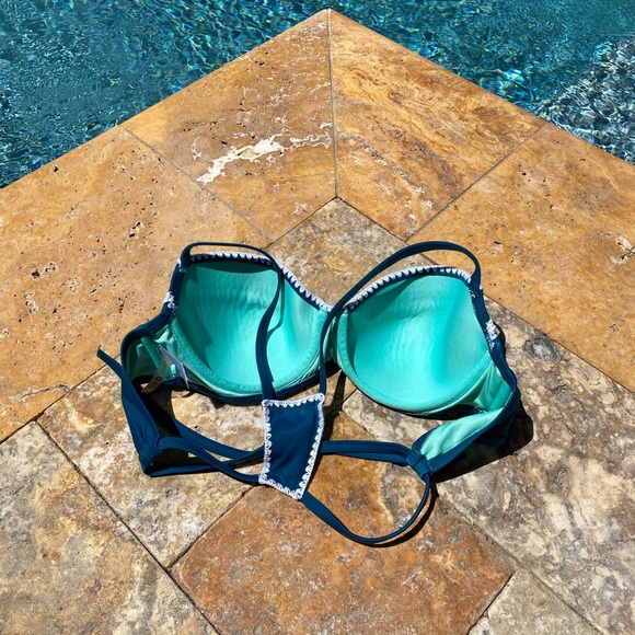 Shade&Shore Bikini SwimSuit Top 36C - Picture 7 of 10